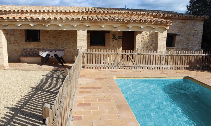 Costa Dorada Villa | Masia placée au milieu de la nature propice à la détente et la sérénité.