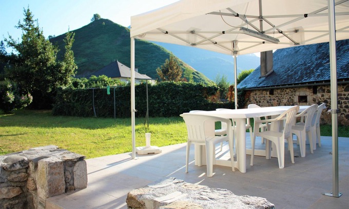 Osse-en-Aspe Cottage | Gîte de caractère classé 3 étoiles Wifi Osse en Aspe - 9 personnes
