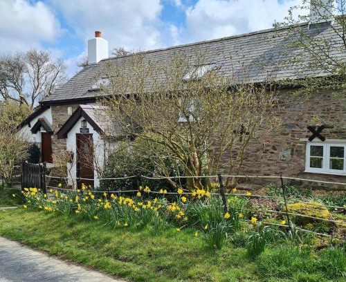Church Stoke Maison | Character cottage with spectacular views