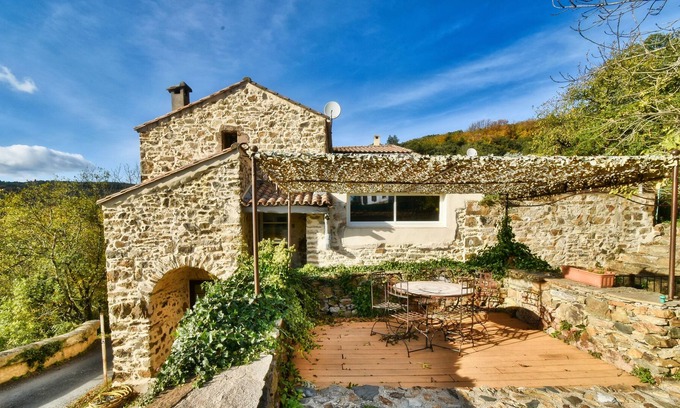 Ferrieres-Poussarou Maison | Maison de caractère au paradis ⭐