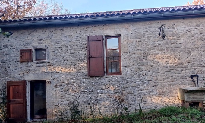 Fondamente Maison | Location maison de caractère avec piscine en pleine nature – Sud Aveyron