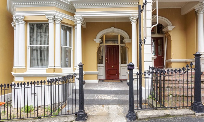 Dunedin City Centre Maison | Character on Stuart St