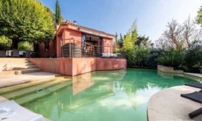 Les Camoins Villa | Villa de caractère avec grande piscine au pied des collines de Pagnol