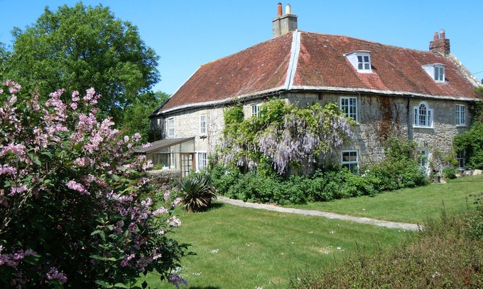 Yarmouth Appartement | Luxurious apartment in the wing of a listed stonebuilt farmhouse