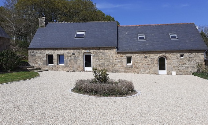 Plounevez-Moedec Maison | Gite de CARACTÈRE, TOUT CONFORT***, proche de la rivière, GRAND Terrain