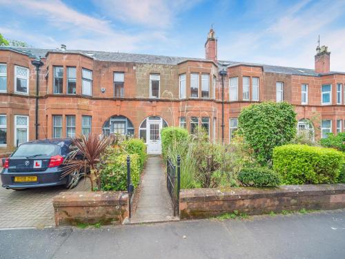 Largs Maison | Charles House