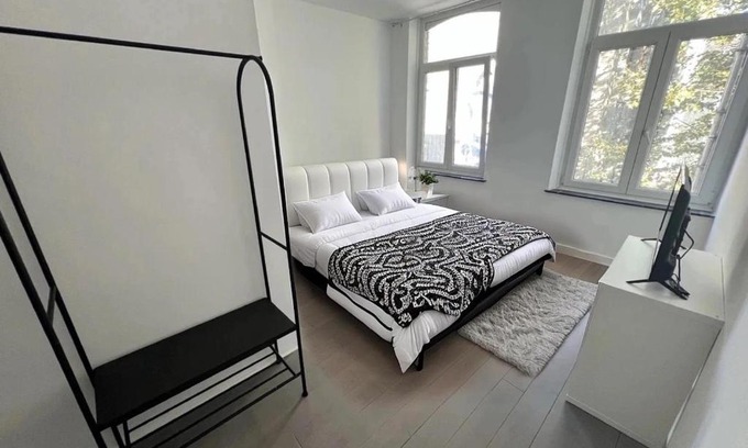 Charleroi Appartement | Charleville E centre - gare - aéroport
