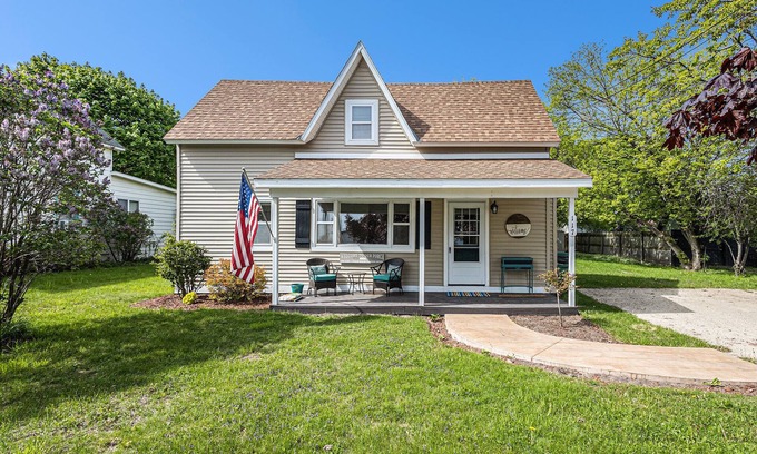Charlevoix Maison | Charlevoix Charmer- Close to Everything, Far from Ordinary