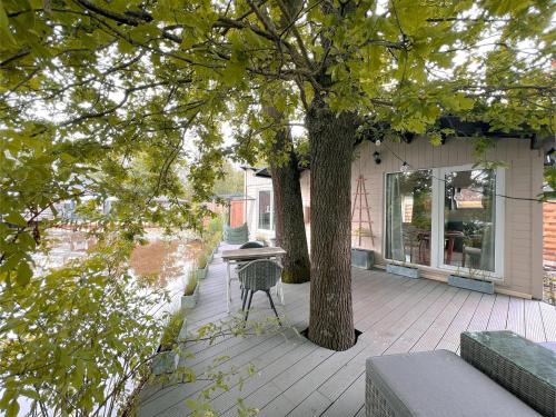 Geel Chalet De Ski | Charlies Chalet
