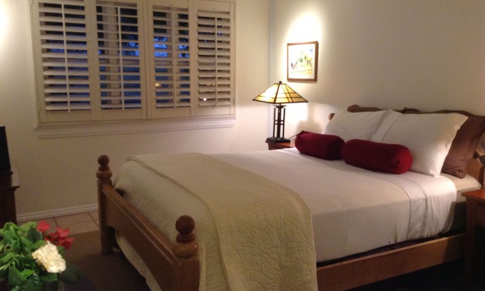 Beachwood Canyon Appartement | Charm. Privacy....and The Hollywood Sign