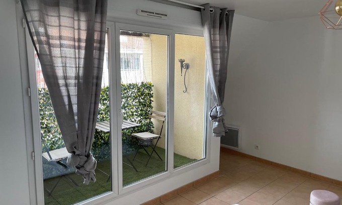 Creil Appartement | Charmant 2 pièces à la Gare de CREIL