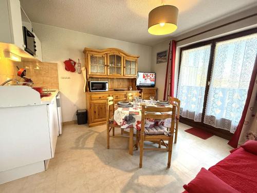 Praz-sur-Arly Appartement | Charmant 2P Cabine à Praz-sur-Arly - Ski, Balcon, Parking, 4 Pers - FR-1-603-39