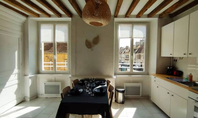 Saint-Pierre-sur-Dives Appartement | Charmant Appartement en Centre-ville