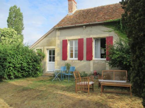 Lurcy-Levis Maison | Charmant cottage rénové avec jardin privé, cheminée, proche forêt, commerces et loisirs - FR-1-489-377