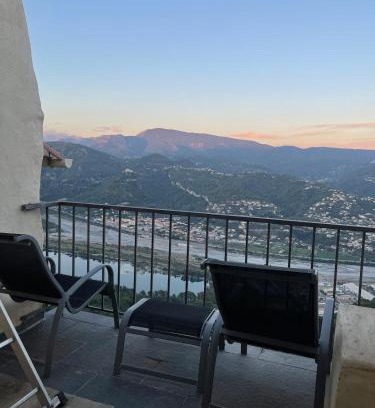 Le Broc Appartement | Charmant duplex vue sur montagne