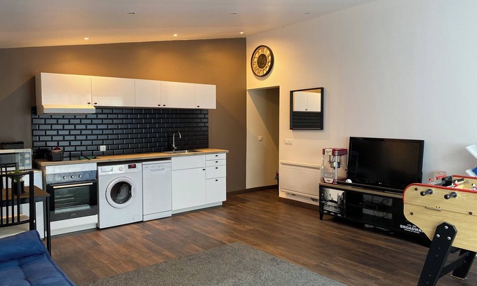 Le Fond du Poirier Baron Appartement | Charmant logement au calme, près de Paris, stade de France, place de parking.
