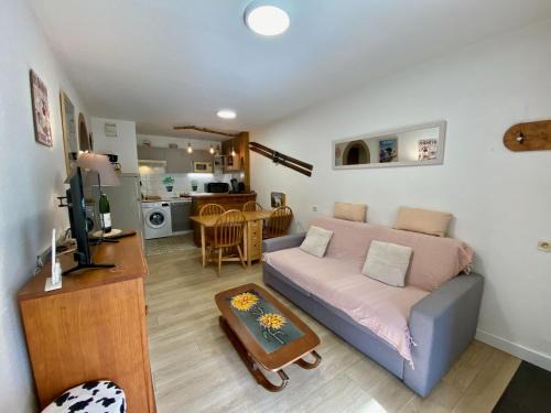 Peyragudes Appartement | Charmant Logement de plein pied avec piscine 2*