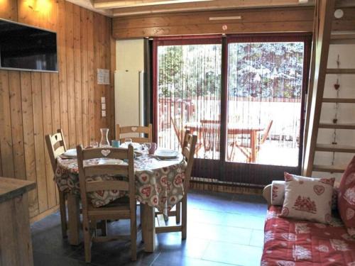 Morzine Appartement | Charmant studio cabine avec mezzanine au centre de Morzine, idéal pour 6 personnes - FR-1-524-125