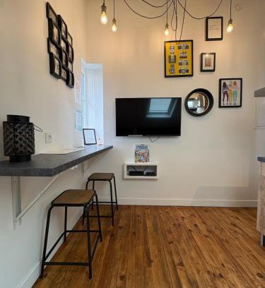 Saint - Michel Appartement | Charmant studio en centre ville