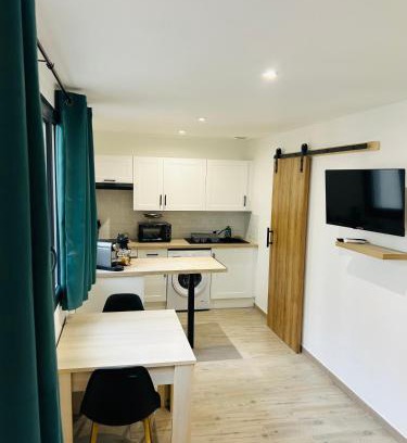 Ceret Appartement | Charmant studio en centre-ville