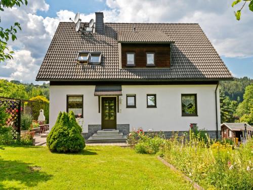 Pohla Appartement | Charmante Dachgeschoss Ferienwohnung im Erzgebirge
