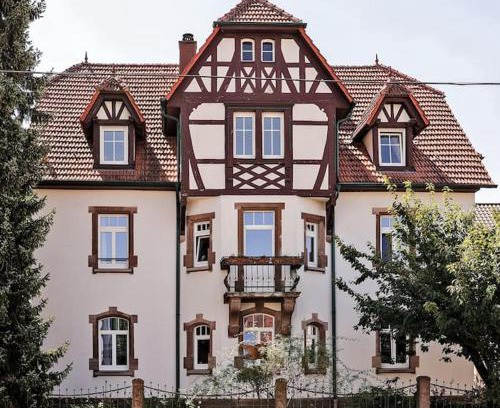 Rinklingen Appartement | Charmante, großzügige Ferienwohnung Villa Fleurie