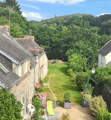 Huelgoat Maison | Charmante Maison à Huelgoat avec Terrasse et Jardin