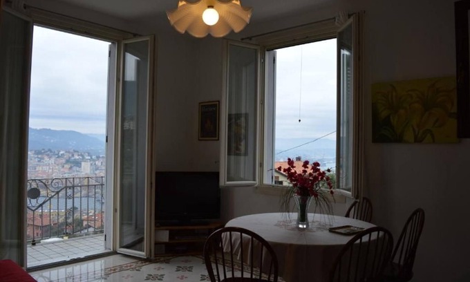 La Spezia Appartement | Charme & Comfort near Cinque Terre