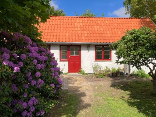 Espergaerde Appartement | Charmerende anneks tæt på strand