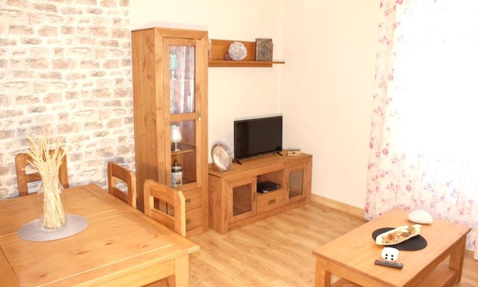 Villanueva de los Infantes Maison | Charming House in Villanueva de los Infantes with Enclosed Garden