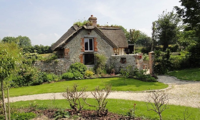 Gonneville-sur-Honfleur Cottage | 👍 Gite de charme à Honfleur, domaine 4 ha, belle vue sur nature, animaux OK