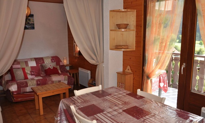 La Chapelle-d'Abondance Appartement | Chalet charmant avec balcon sud et Multi Pass à 3€/jour!