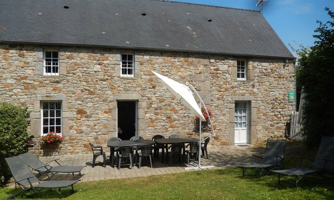 Saint-Christophe-du-Foc Cottage | Maison historique avec jardin, 4 chambres - Cotentin, proche Cherbourg