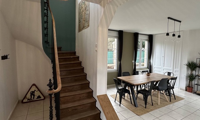 Saint-Pierre-les-Elbeuf Maison | Charmante et Lumineuse Maison de 3 Chambres, avec Jardin et Parking