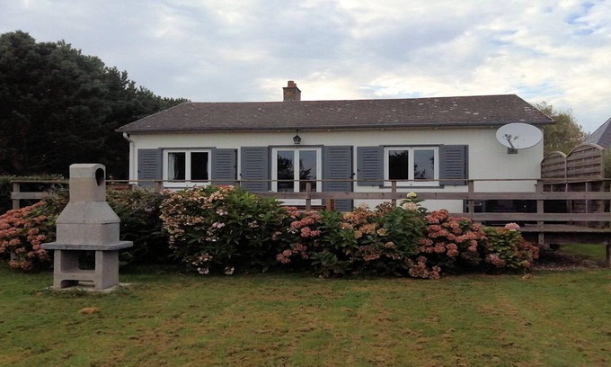 Saint-Riquier-es-Plains Cottage | maison de vacance sur terrain clos