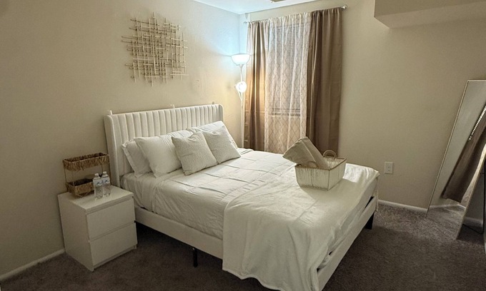 Silver Spring Appartement | Charming 1-bedroom apartment with AC, fitness room in brilliant Silver Spring