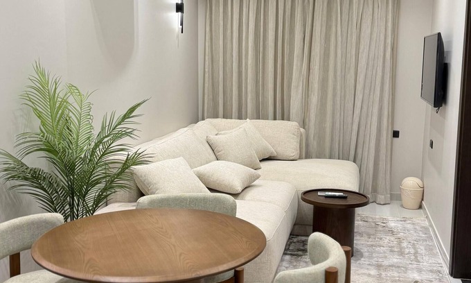 Zamalek Appartement | Charming 1-bedroom apartment in pleasant Cairo with Great View Of Nile