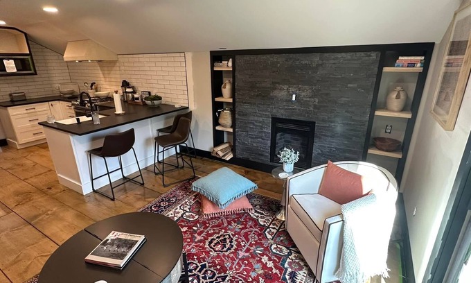 South Royalton Appartement | Charming 1-bedroom apartment in wonderful Barnard with WiFi, AC