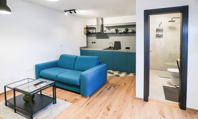 Osijek Appartement | Charming 1-bedroom apartment with WiFi, AC in excellent Osijek