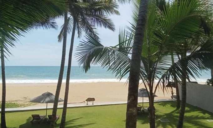 Induruwa Maison | Charming 1-bedroom condo in brilliant Induruwa with WiFi, AC