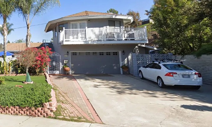 Allied Gardens Maison | Charming 1-bedroom Guest House in fabulous San Diego with AC, WiFi, TV