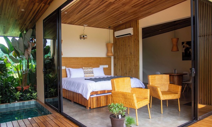 Arenal Hot Springs Maison | Charming 1-bedroom house with private Hot Tub, AC and WiFi