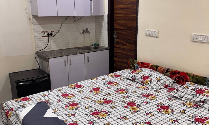 Old Rajinder Nagar Maison | Charming 1-bedroom house in amazing New Delhi with AC