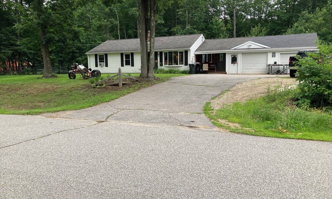 Saco Maison | Charming 1-bedroom in Saco with WiFi n laundry .this is for traveling nurses