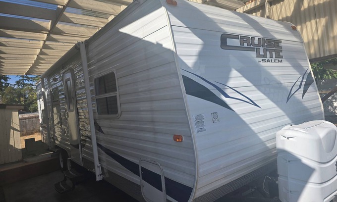 Lakewood Maison | Charming 1-bedroom mobile home in Lakewood with AC