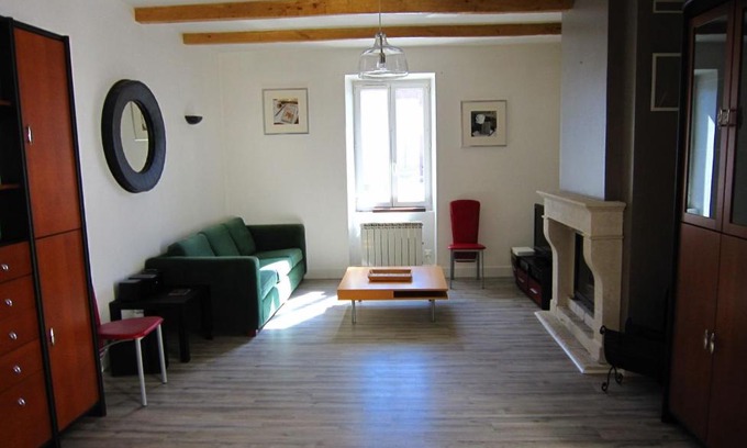 Croix Chapeau Maison | Charming 100m2 House in Croix-Chapeau, 15mn from La Rochelle