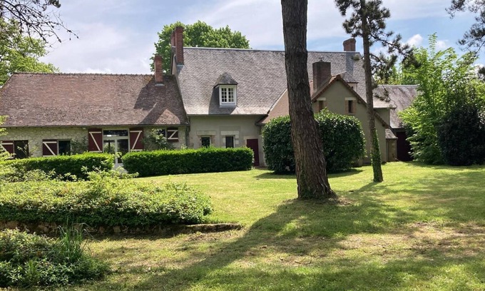 Mesland Maison | Charming 18th-century house in the heart of the Loire castles.