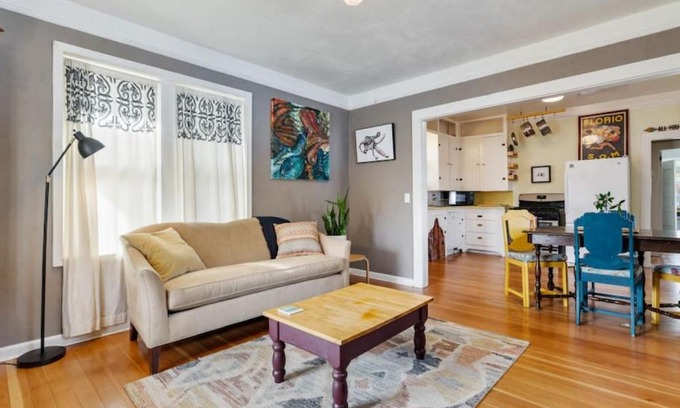 St. Johns Maison | Charming 1909 St Johns Bungalow