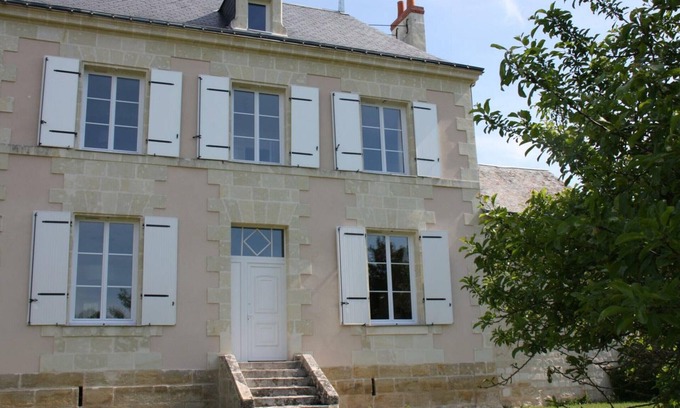 Beaumont-en-Veron Cottage | Maison XIXe, grand jardin clos, au cœur des vignobles, près de Chinon et de la Loire à Vélo