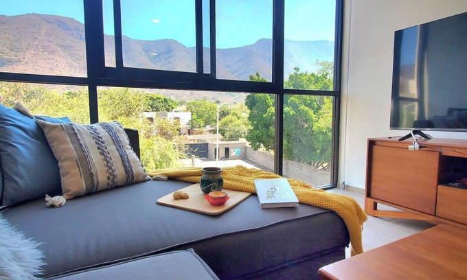 Jocotepec Copropriété | Charming 2-bdrm Condo with workspace, WiFi, pool w/patio, in serene Chantepec.